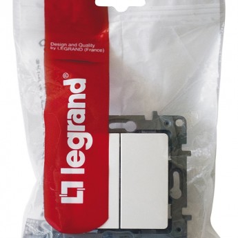 Выключатель/переключатель LEGRAND двухклавишный Etika Plus 10 A 250 В белый Выключатель/переключатель LEGRAND двухклавишный Etika Plus 10 A 250 В белый