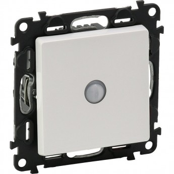 Переключатель LEGRAND Valena LIFE со встроенным датчиком движения 160° с лицевой панелью безвинтовые зажимы белый Переключатель LEGRAND Valena LIFE со встроенным датчиком движения 160° с лицевой панелью безвинтовые зажимы белый