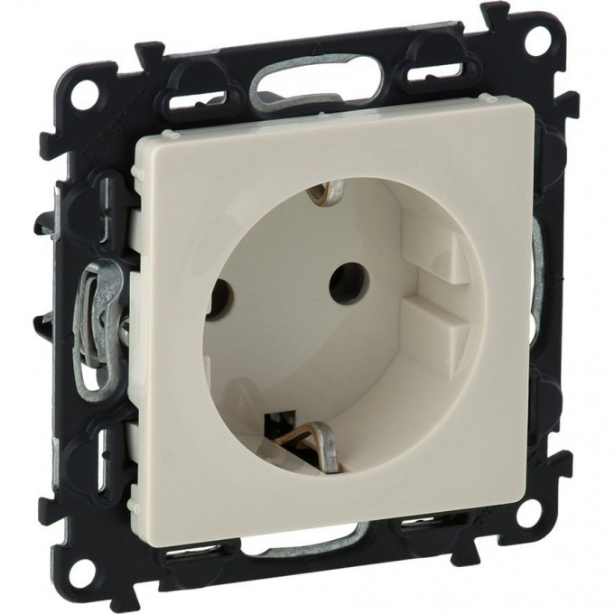Силовая розетка LEGRAND Valena LIFE 2К+З 16А 250В винтовые зажимы слоновая кость 753525