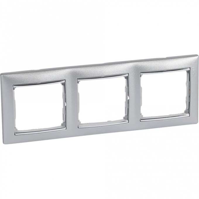 Рамка LEGRAND Valena 3 поста алюминий/серебряный штрих 770353