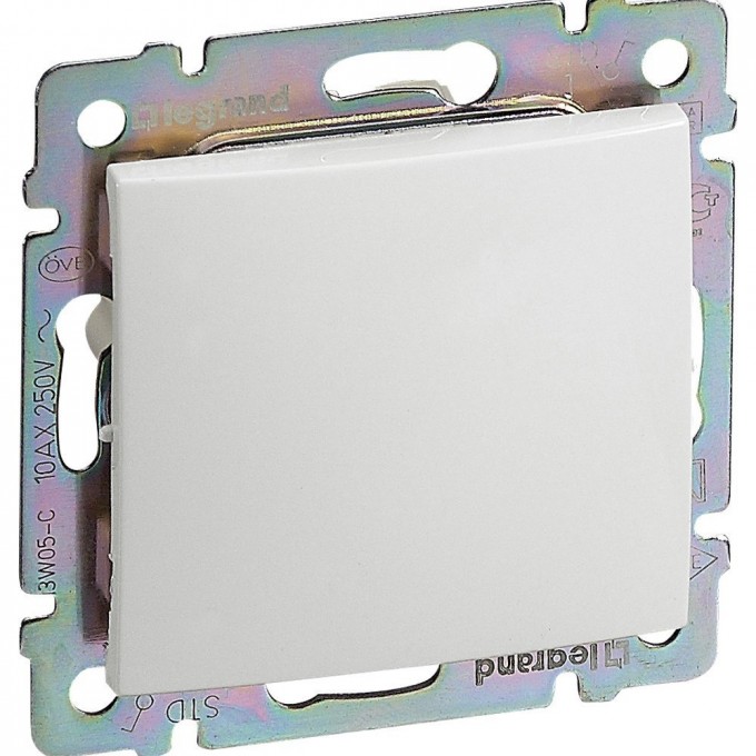 Переключатель на два направления Valena 16 A 250 В белый 774205